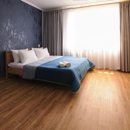 Scandinavian Poltava Apartments With 2 Rooms, 3 Beds 1 Sofa Экстерьер фото