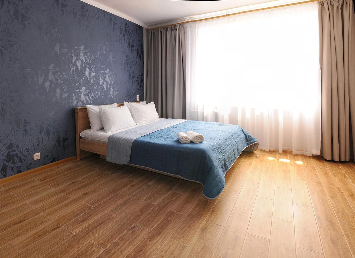 Scandinavian Poltava Apartments With 2 Rooms, 3 Beds 1 Sofa Экстерьер фото
